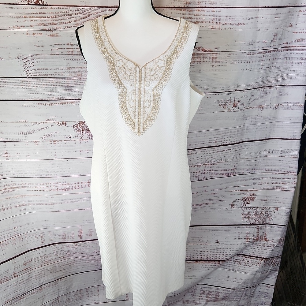 NWT Cappagallo sleeveless midi dress